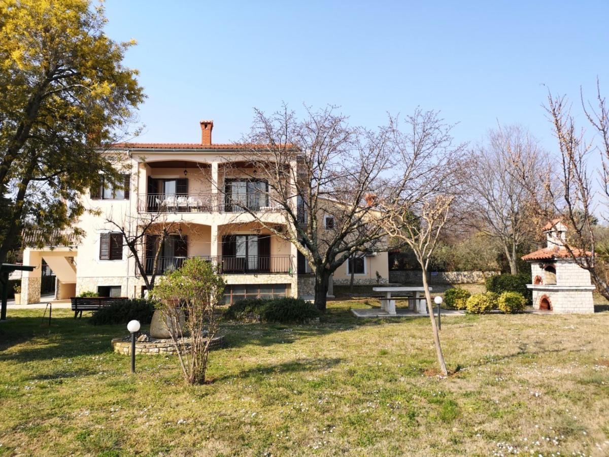 פורץ Apartment Poesia מראה חיצוני תמונה